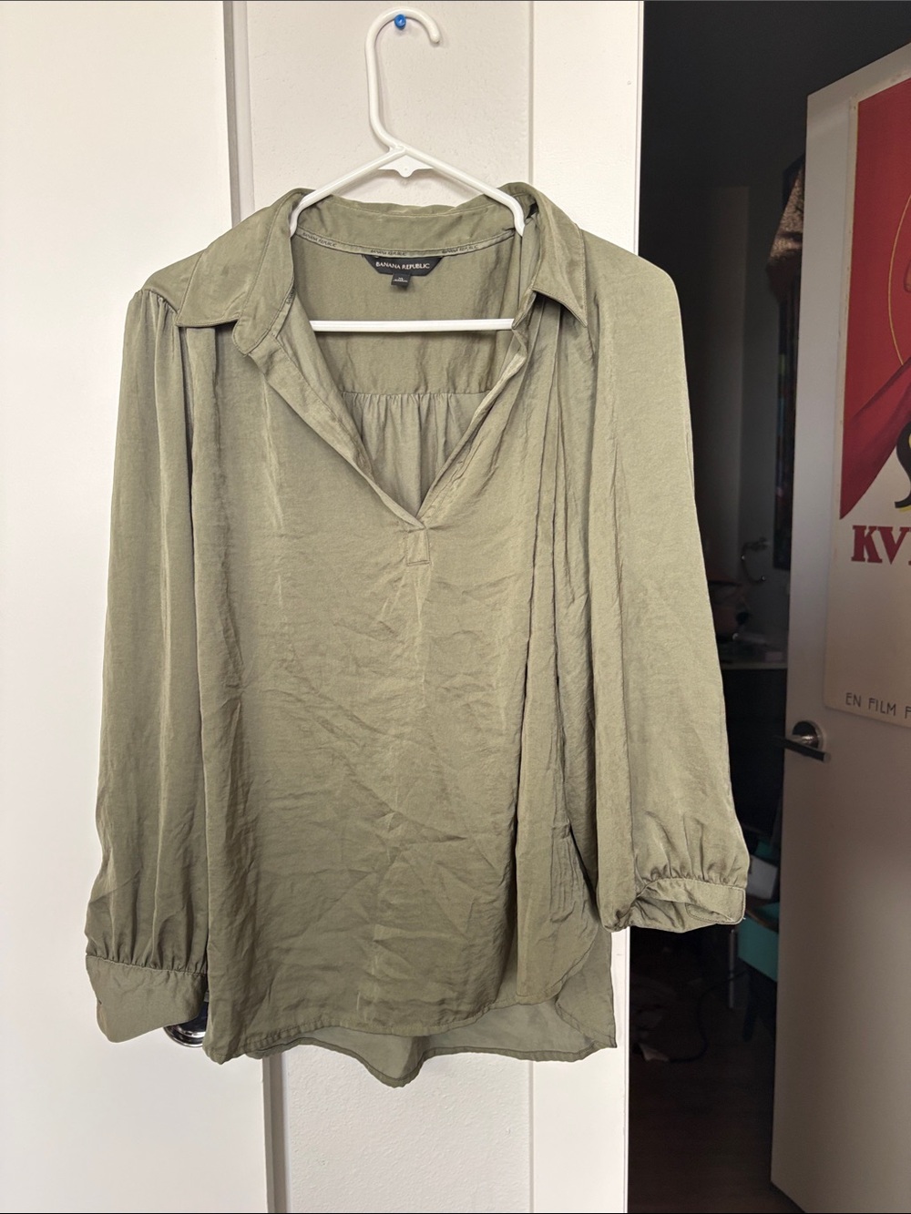 Banana Republic Olive Green V-Neck Long-Sleeve Blouse